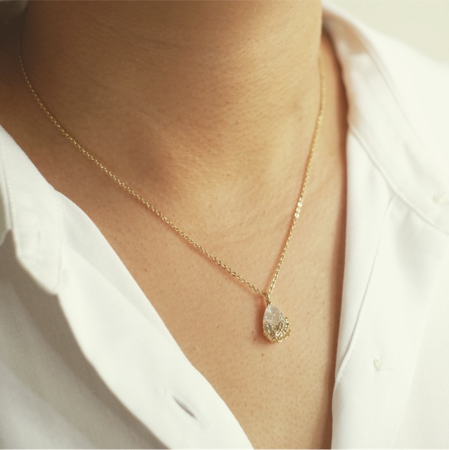 Ark.co - Clarissa necklace kalung teardrop kristal bunga