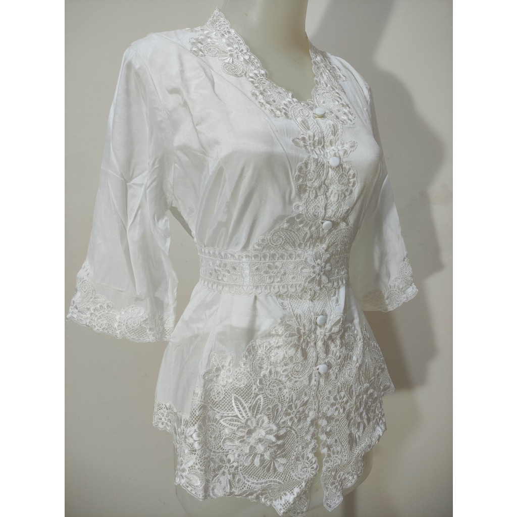 Atasan Kebaya Bordir Modern Mewah Lengan 3/4 Warna Putih|Merah Maroon|Biru Navy / Kebaya Wanita Dewasa Terbaru / Kebaya Akad Nikah Kekinian / Kebaya Wisuda Elegan / Kebaya Kondangan Moderen Cantik Tiara-Putih Tulang Senada