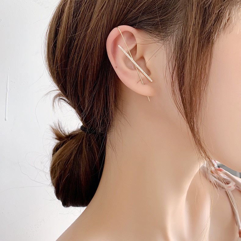 Anting Tusuk Wanita Korea Warna Gold/Silver Hias Gaya Korea Panjang Dalika