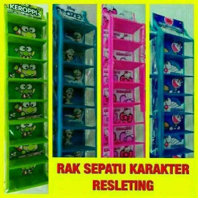  Rak  sepatu  gantung  karakter doraemon  hello kitty micky 