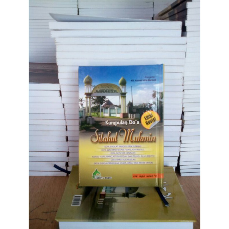 Buku Lirboyo Kumpulan Do'a Silahul mukmin