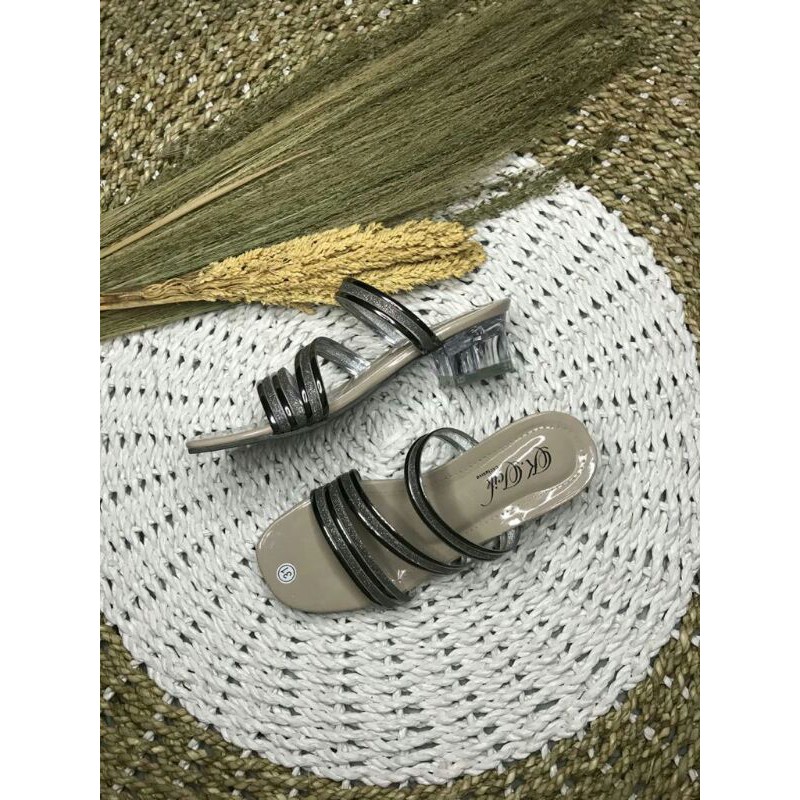 Sendal Tumit Kaca Anak