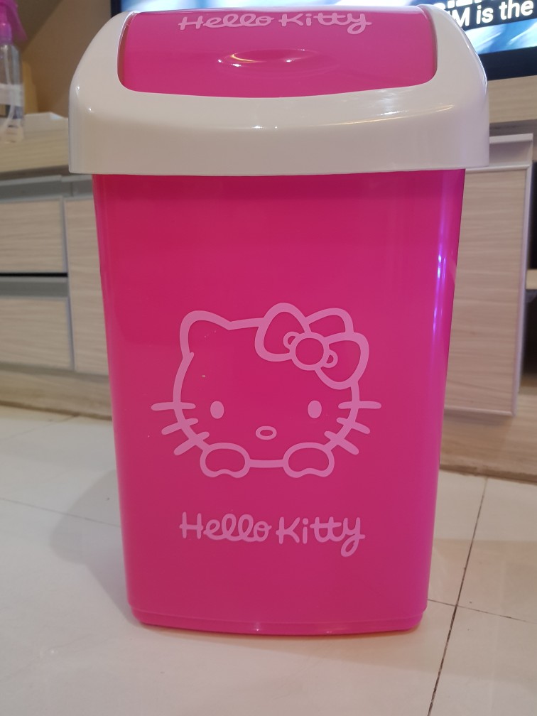 Kotak Sampah Hello Kitty