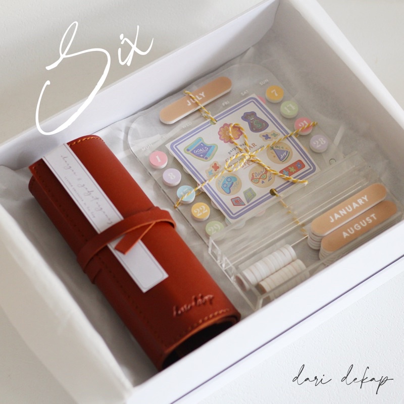 

Six Gift Set | | Exclusive Gift Set | Hampers Ulang Tahun Wisuda Farewell | Hampers Coorporate