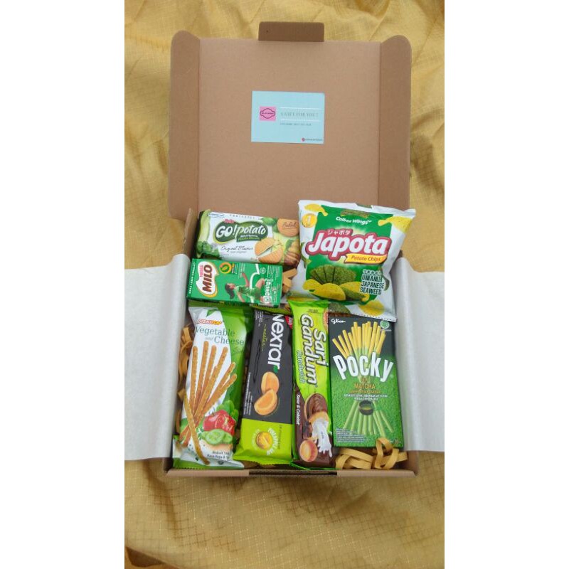 

Green snack box by mo.ko.bouquet