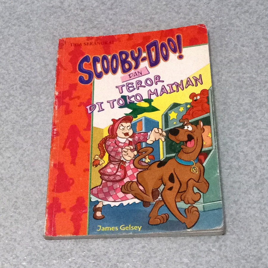 Novel Scooby Doo dan Teror Di Toko Mainan