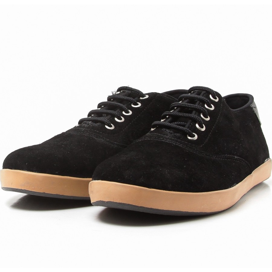 Marque Sepatu Kulit Suede Hitam