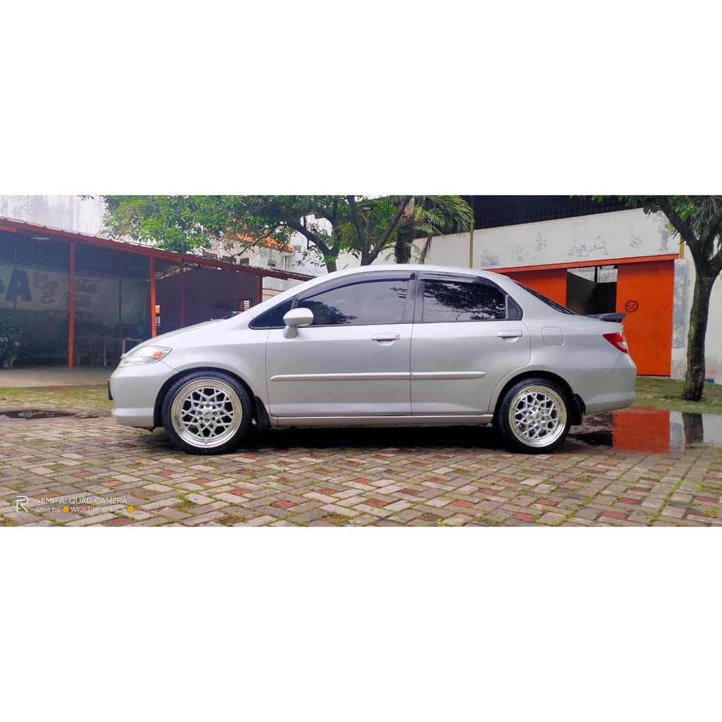 Jual Paket Velg Mobil Ring 17 Honda City HSR MYTH06 Dengan Ban 215 45 R17 Accelera Jazz Livinna Avanza Xenia Ignis Swift Dll Indonesia Shopee Indonesia