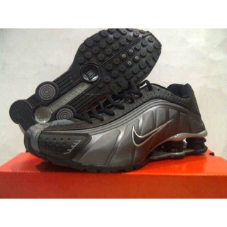 nike shox grey