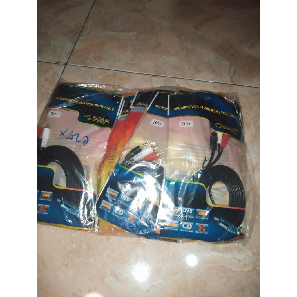KABEL RCA 1-2 3M HITAM ( HP KE SPEAKER )