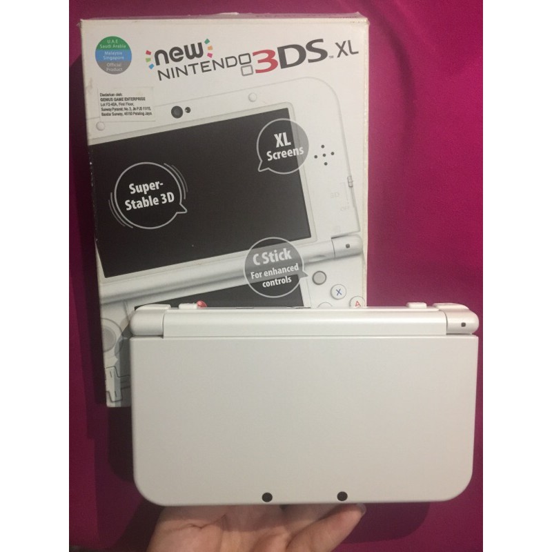NEW NINTENDO 3DS XL + 3 GAME CARD PRELOVED