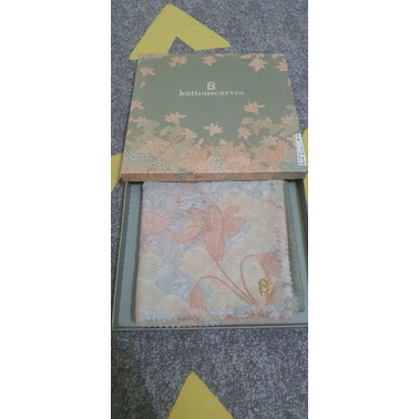 Buttonscarves preloved maharani lime