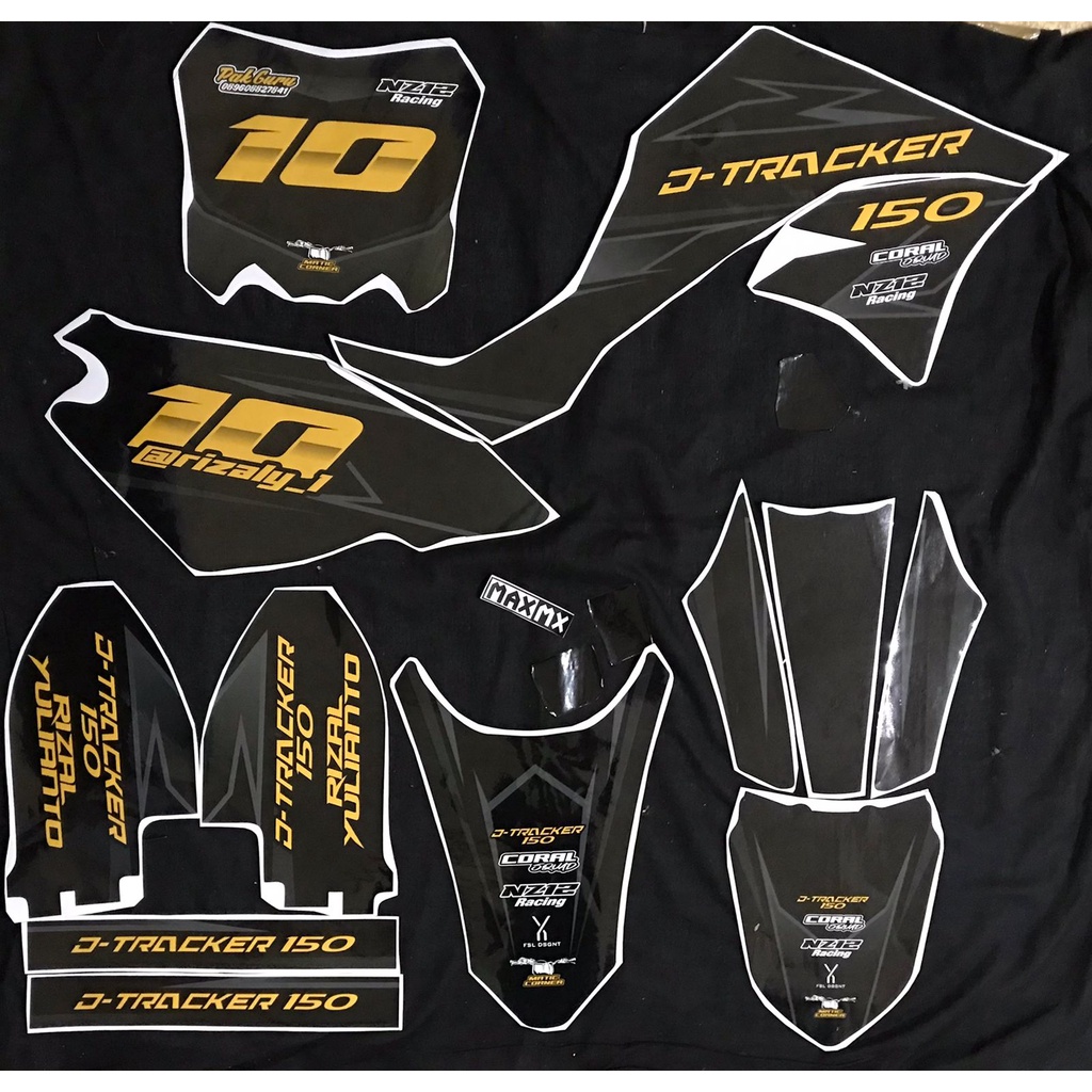 decal new dtracker hitam gold