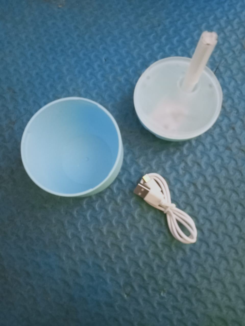 Fonken Humidifier Pelembab Udara Mini Kapasitas 250ml Dengan Port Usb Untuk Rumah Dan Mobil