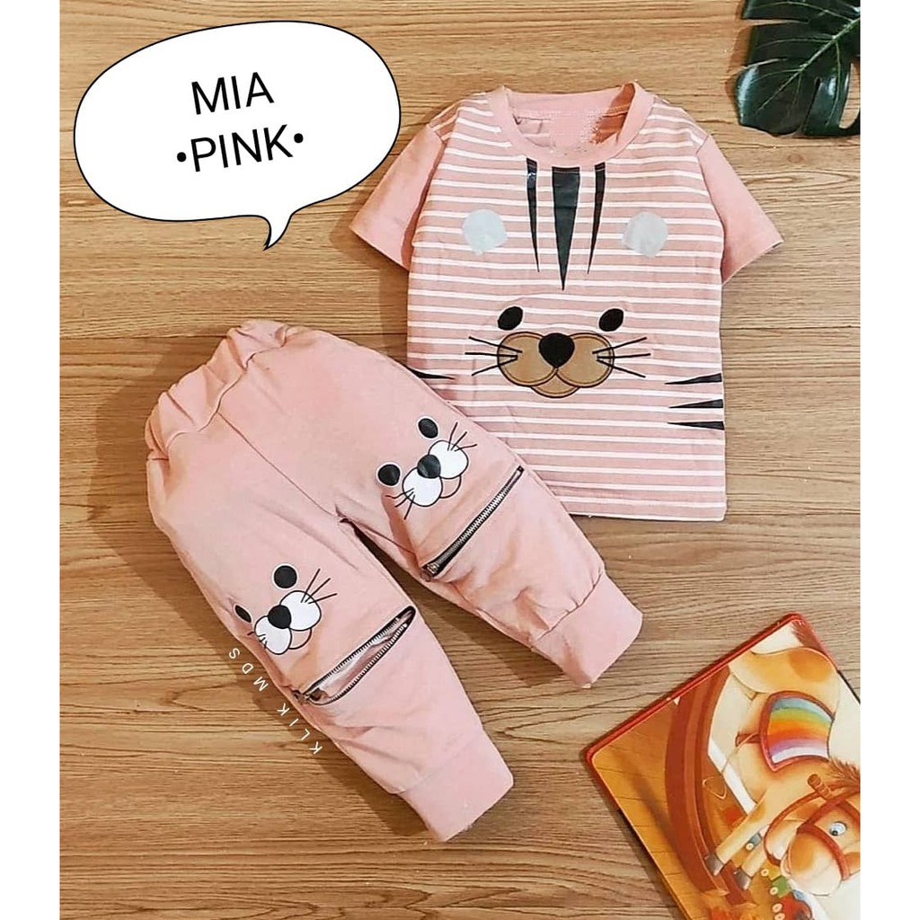 Setelan Baju Anak Bayi Perempuan Usia 0-2 Tahun Atasan Dan Celana Motif Funny Giraffe