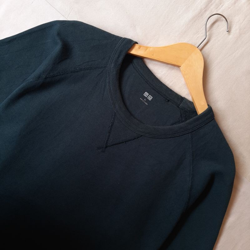CREWNECK UNIQLO HIJAU