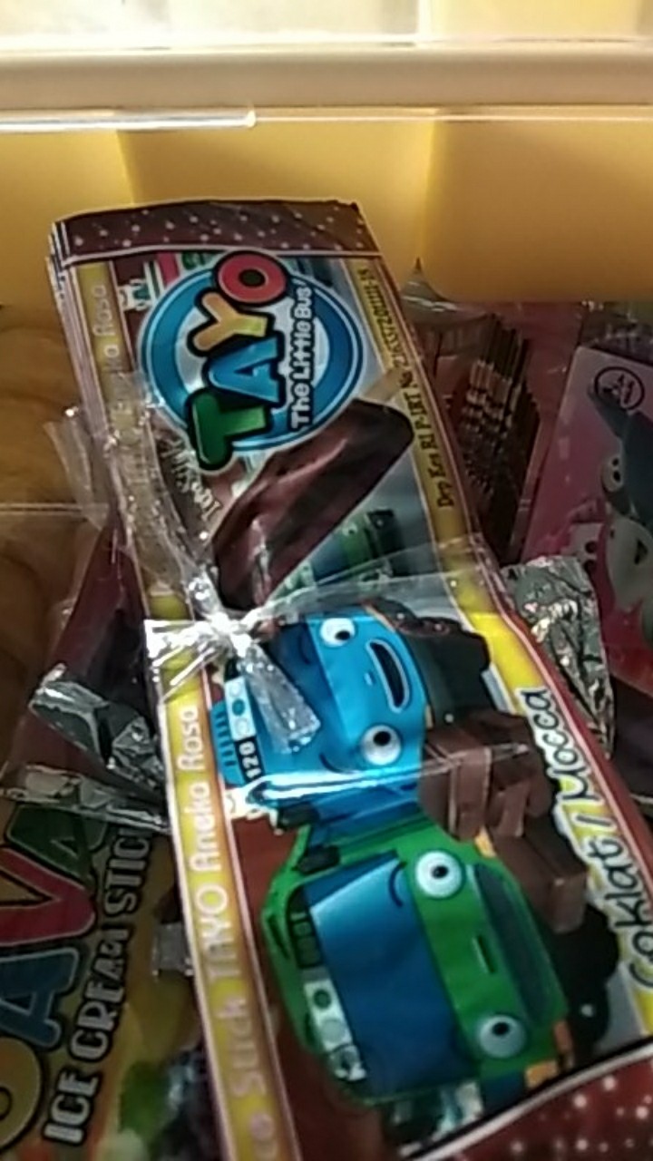 Kemasan Es Loly Tayo Kecil