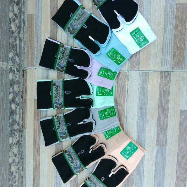 Kaos kaki jempol polos satuan