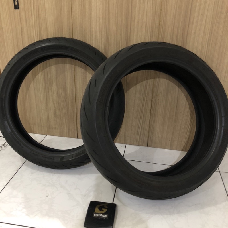 Ban Bekas 2019 Battlax S22 size 120/70 & 180/55 - 17 CBR600 Honda Motor batlax ukuran - siap gojek i