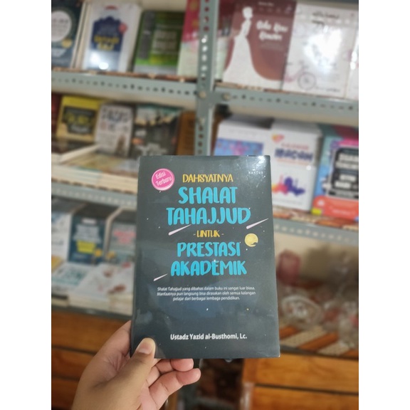 DAHSYATNYA SHALAT TAHAJJUD UNTUK PRESTASI AKADEMIK