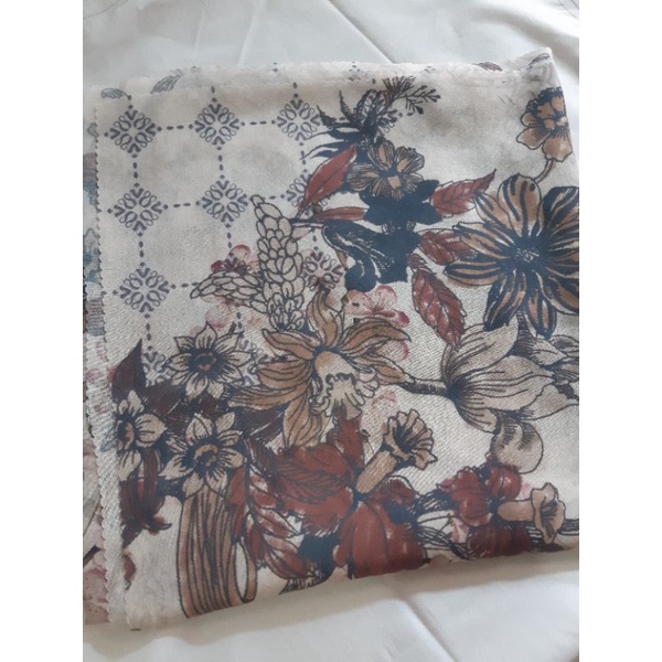 Preloved Scarf Louisaluna