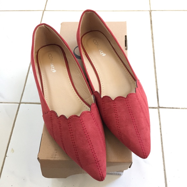 (Preloved) ICONinety9 Flatshoes Red