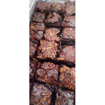 

FUDGY BROWNIES