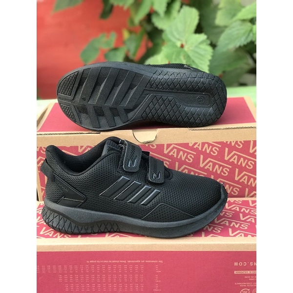 Sepatu sekolah PROATT PI 600 sz 31-38full black