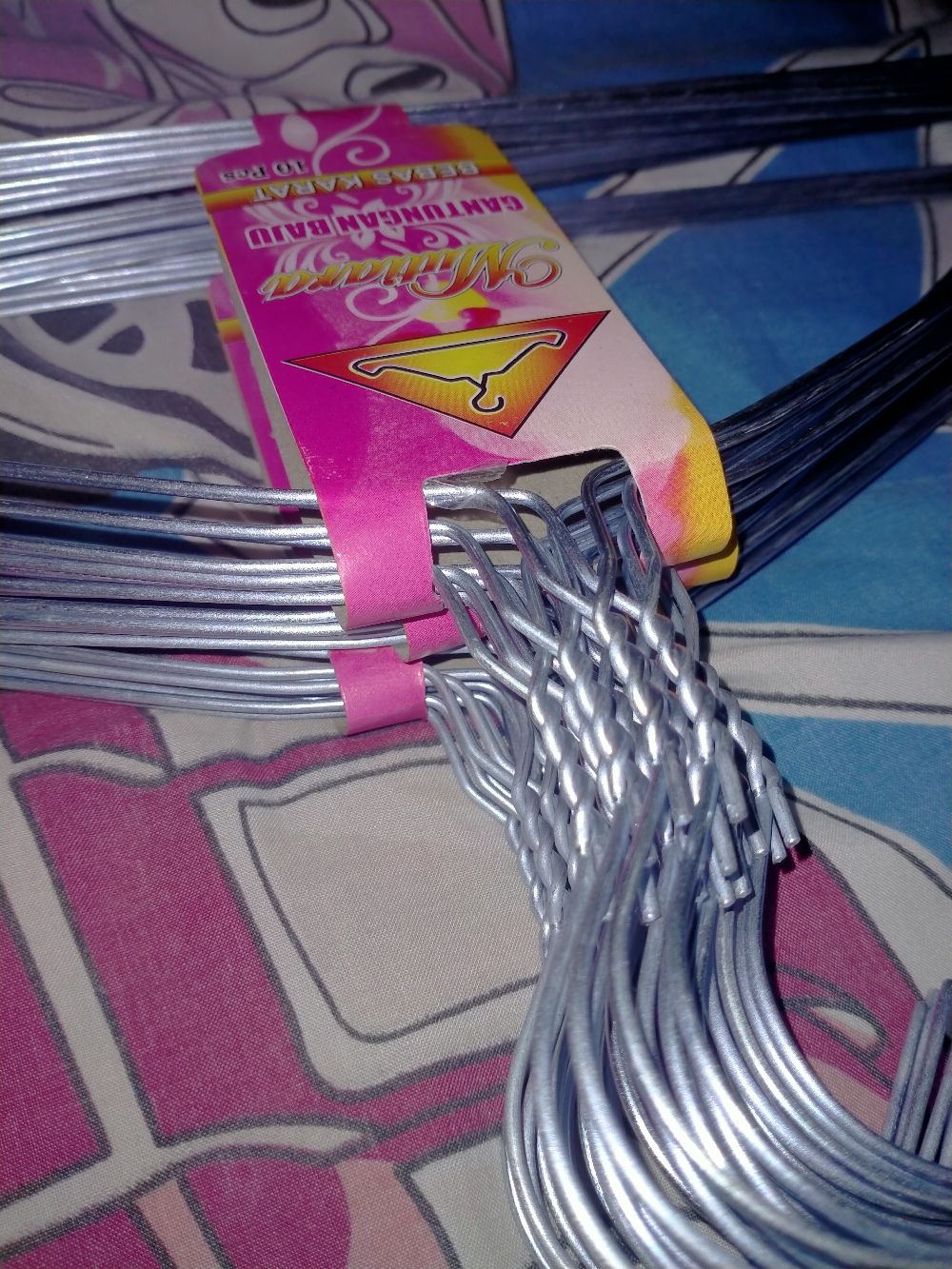 Hanger Baju Stainless