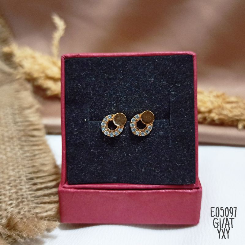 Anting Yaxiya Tusuk Zircon gold E05097