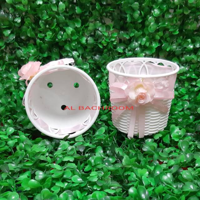 P047 VAS BUNGA HIAS ROTAN PLASTIK PITA BULAT 8CM