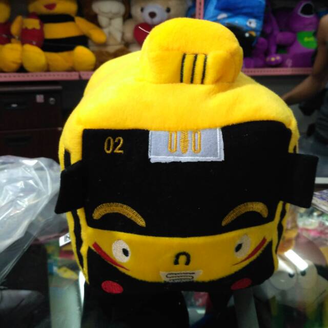 Boneka bus tayo kecil