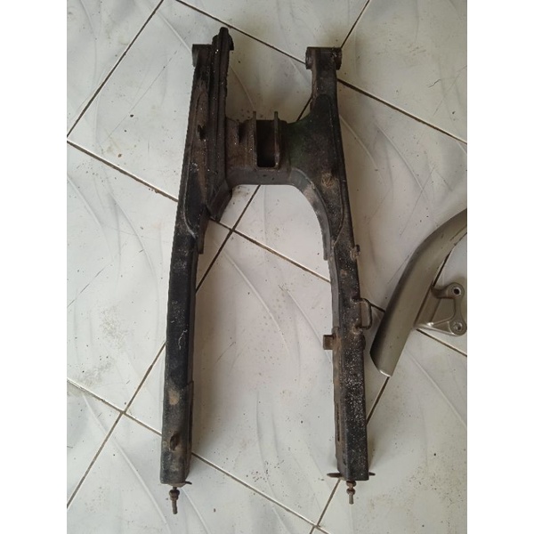 swing arm megapro mono original