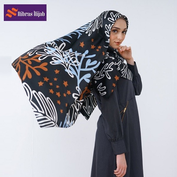 NIBRAS HIJAB FRESSIA KLIM BAHAN SATIN VELVET HIJAB SEGIEMPAT MOTIF ELEGANT