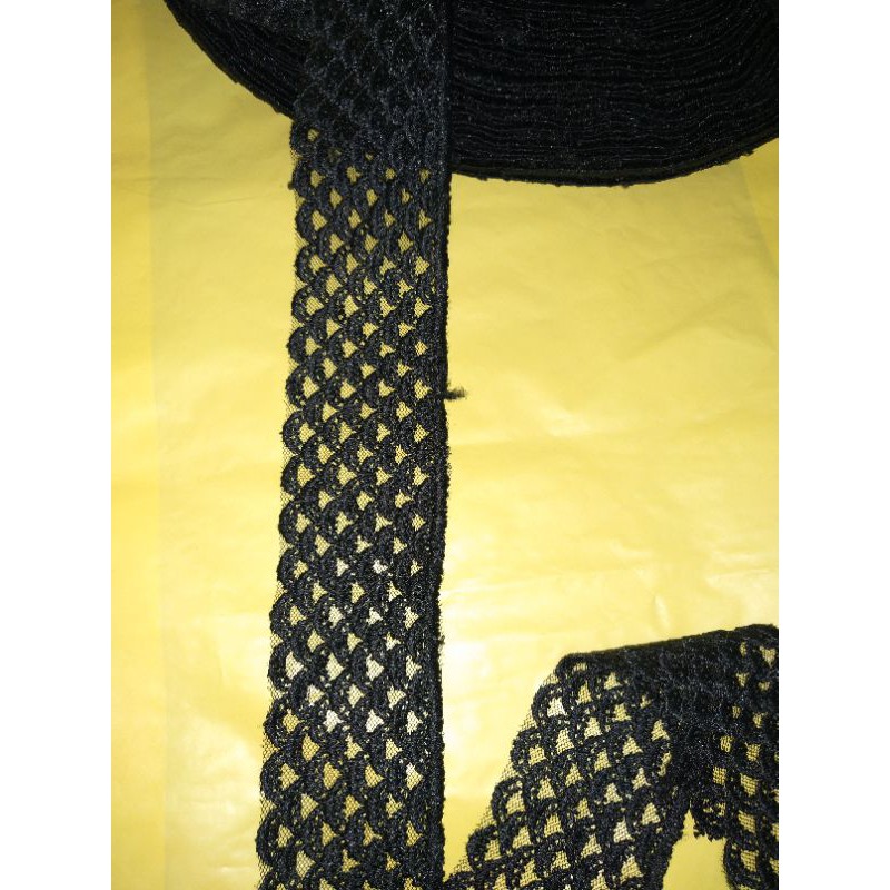 renda sisik 45.000/15 yard renda  tile renda kain renda hitam renda brukat renda bordir