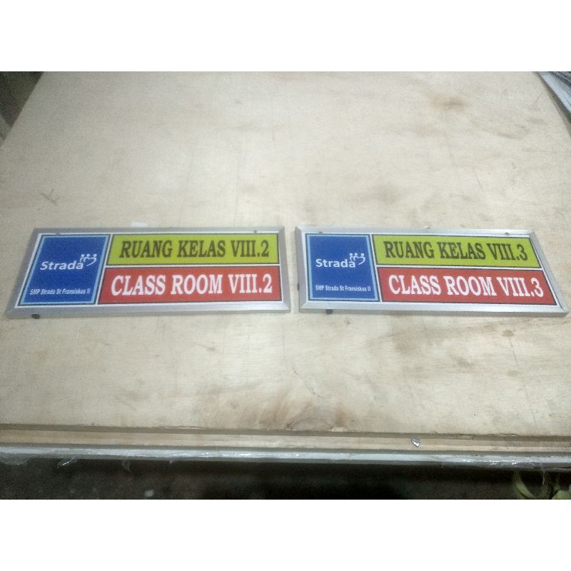 

Papan Nama Ruang