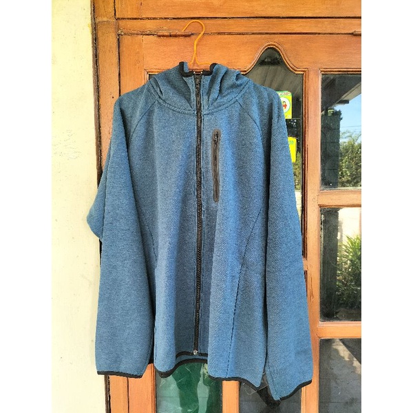 jaket uniqlo softshell