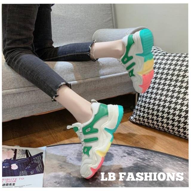 sneaker wanita/sepatu sneaker murah/sepatu sneakers wanita/sepatu putih cewe/sneaker