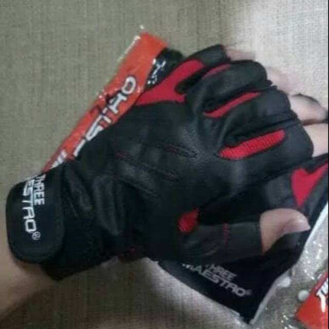 Sarung tangan/ gloves/ sarung tangan bagus/sarung tangan murah theree maestro halface