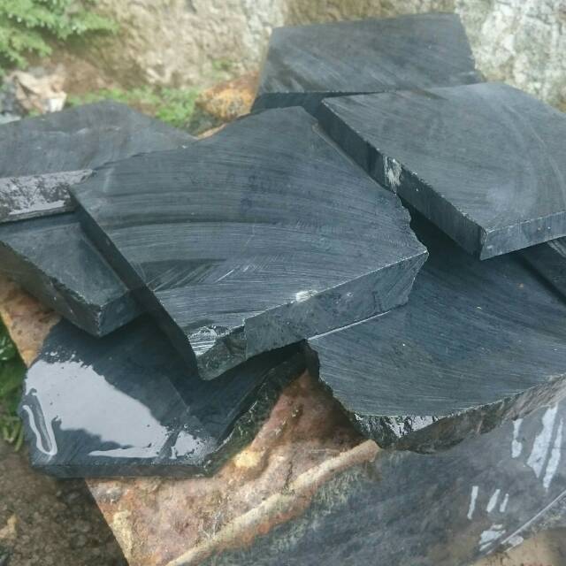 1kg Giok Black Jade Aceh Hitam