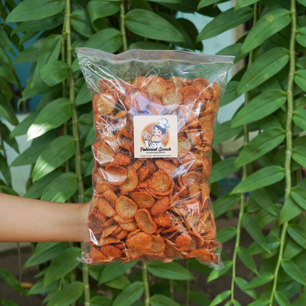 

Camilan Kripik Sosis Pedas Gurih 500 gram