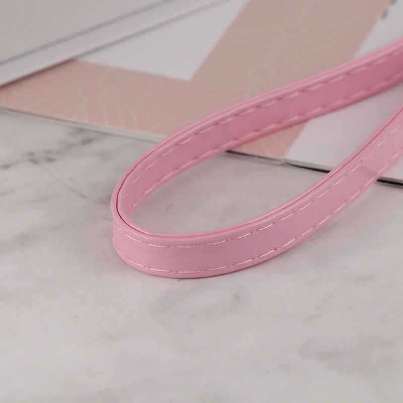 # Kaos T-Shirt Wanita Lengan Pendek Motif Print #Gantungan Kunci Bentuk Hati Dengan Rumbai