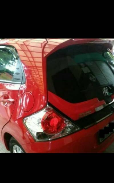 Duck tail Honda Brio bahan plastik abs warna body