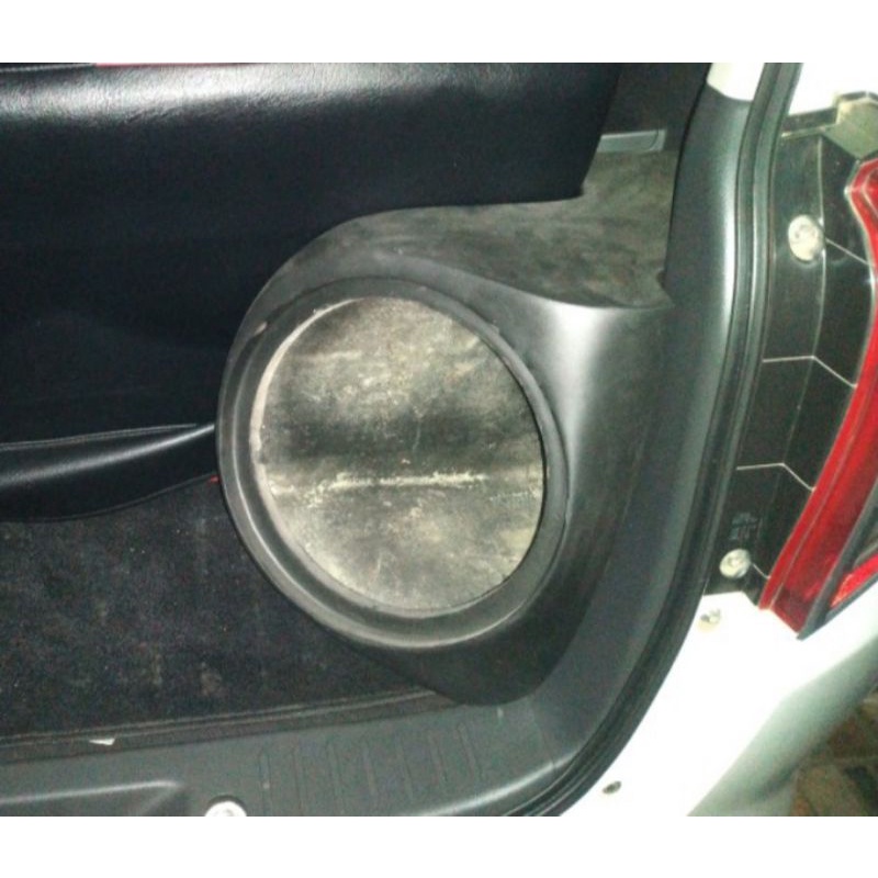 Box Sudut Speaker Subwoofer Calya/Sigra
