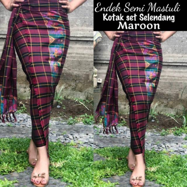 Kamen Bali grosir  Kamen Bali Endek Semi Mastuli Kotak Set Selendang Maroon Oleh Oleh Bali