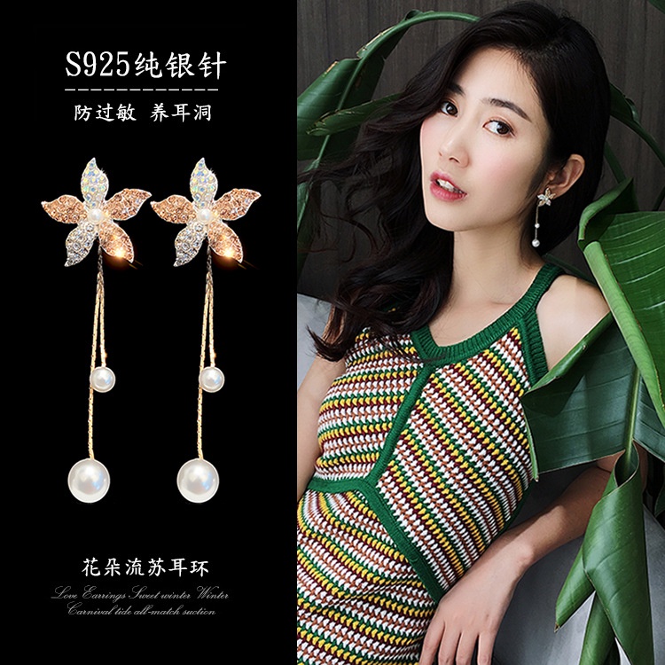 Temperamental peri sterling silver bunga jarum anting-anting wanita Korea gaya all-match lima daun b