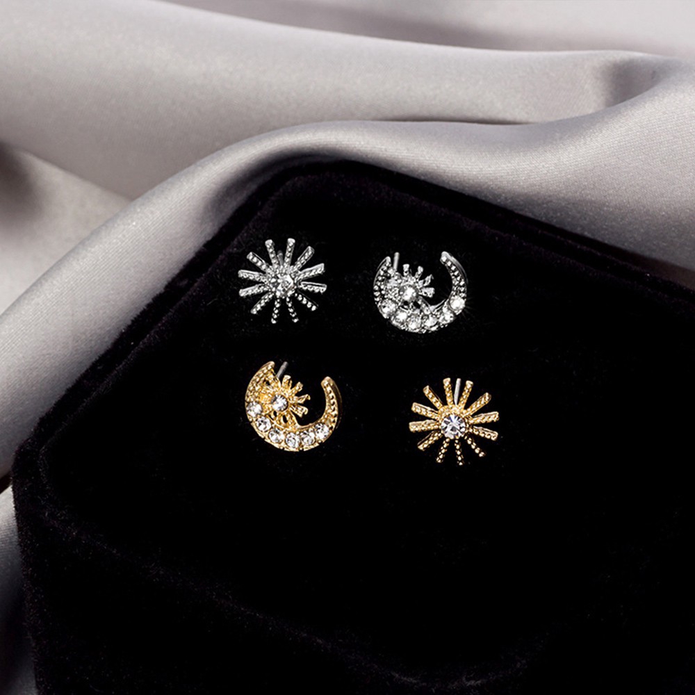 Anting Tusuk Asimetris Desain Bulan Bintang Hias Kristal Warna Gold Silver Gaya Korea Untuk Wanita