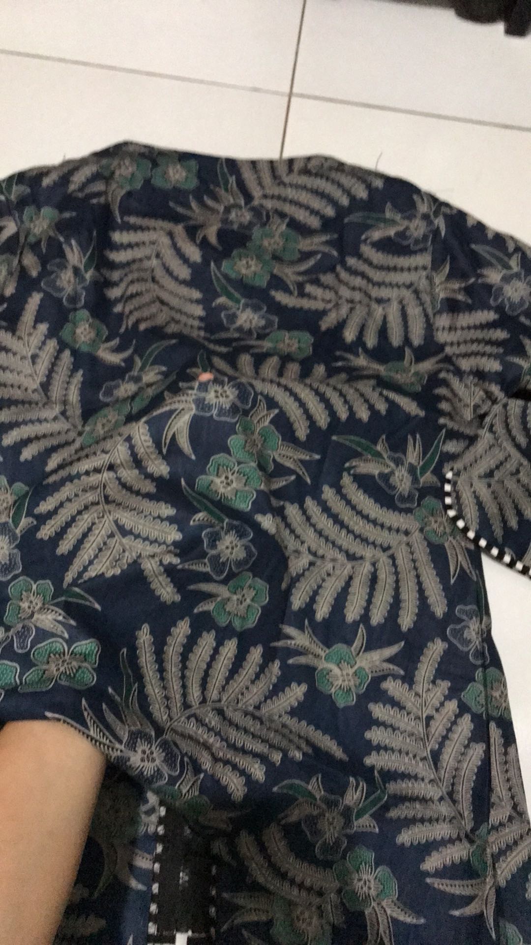 Benang Raja Atasan Blouse Batik Wanita Lengan Panjang Motif Putri Malu