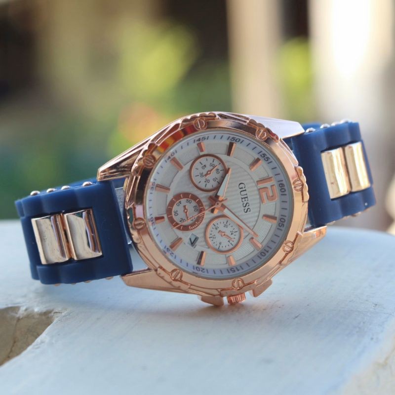 jam tangan wanita guess rubber/jam guess rubber wanita tanggal aktif