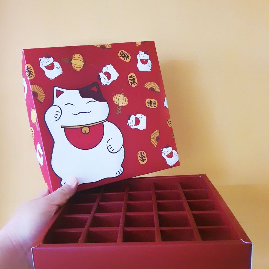 

Dus Nastar Imlek Box Mochi CNY Sekat 25 Kotak Cookies Chinese New Year Dus Sincia (isi 5pcs)